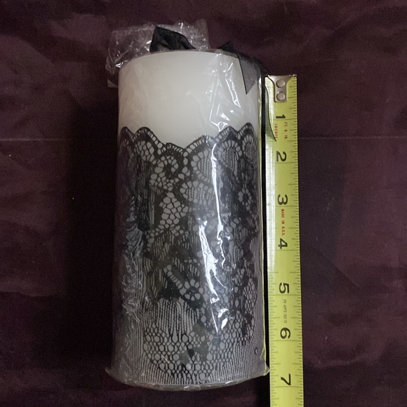 Pier One White Candles with Black design - Picture 6 of 6